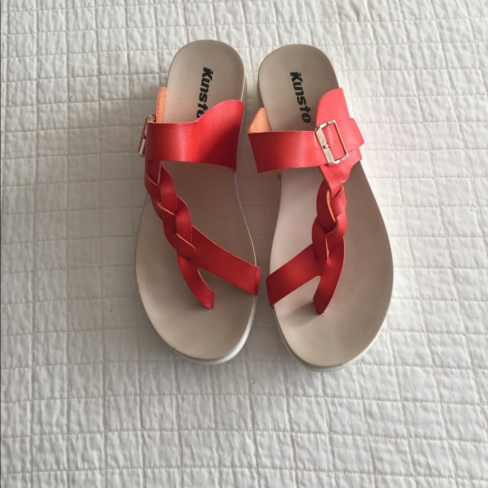 Kunsto faux leather orange braided thong sandal
